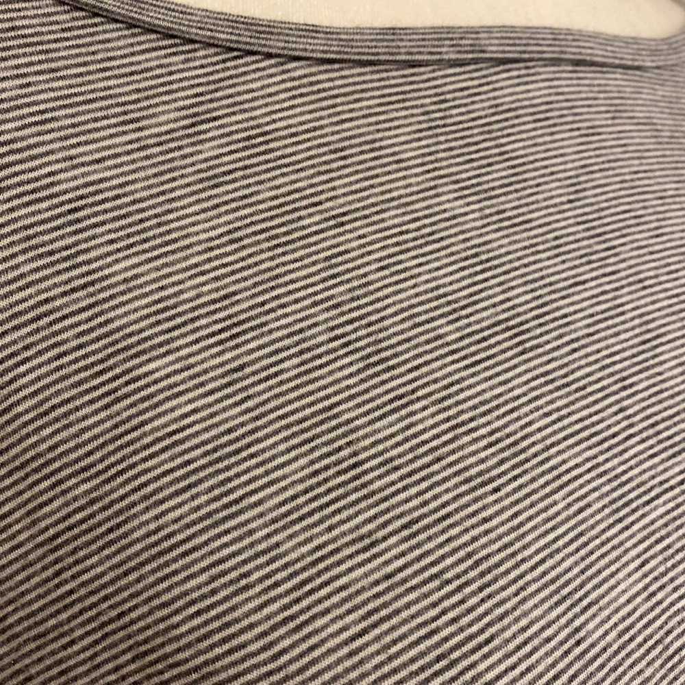 CALVIN KLEIN Performance quick dry open split back - Picture 5 of 7